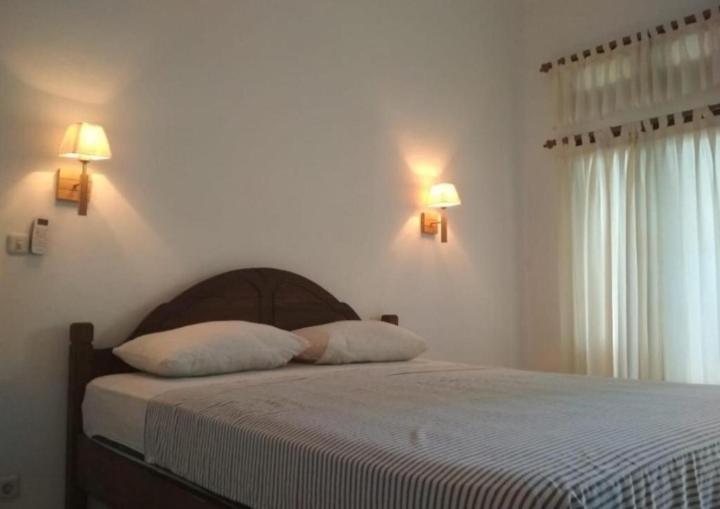 Almaida II Gili Trawangan Bed & Breakfast Exterior photo
