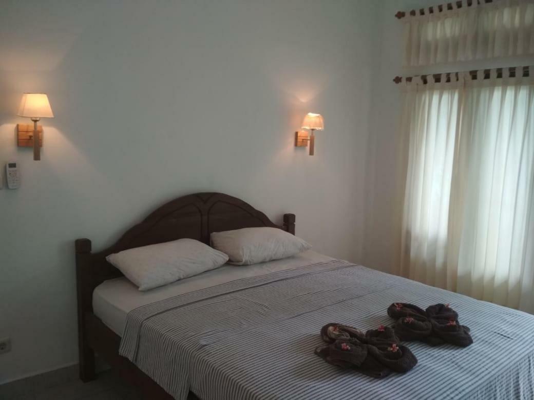 Almaida II Gili Trawangan Bed & Breakfast Exterior photo